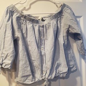 Off the shoulder, tie front top Medium